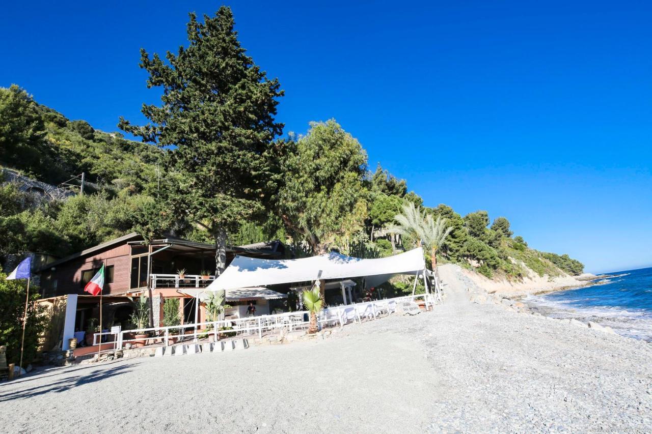 Locanda Baia Beniamin Грималди Екстериор снимка